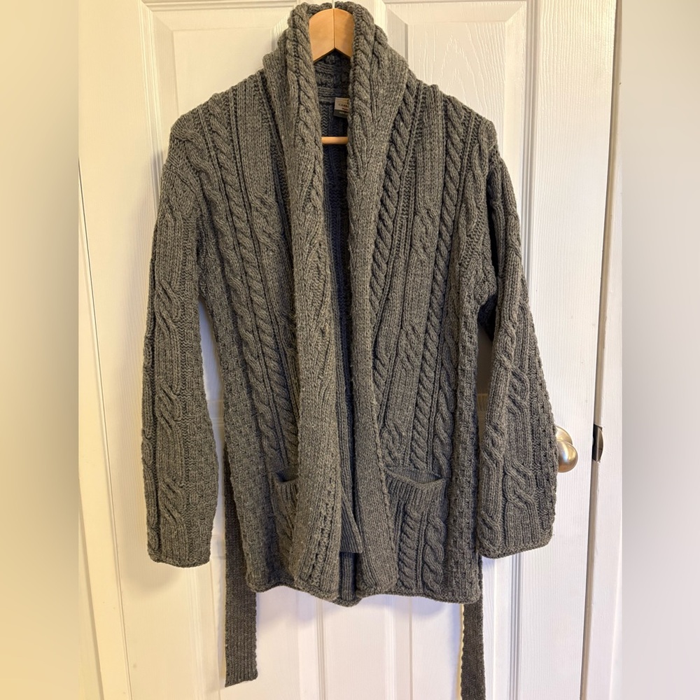 Carraigdonn Irish Wool Cardigan - Picture 2 of 6